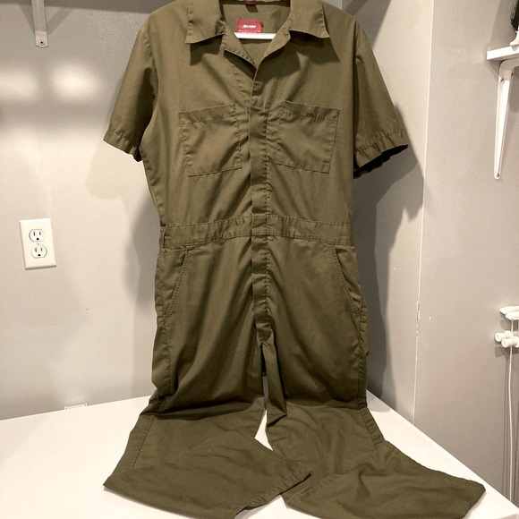 Dickies Other - Dickies 40 Long coveralls